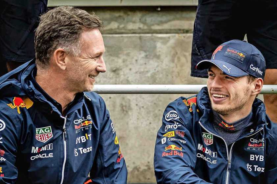 Christian Horner van Red Bull met Max Verstappen.  