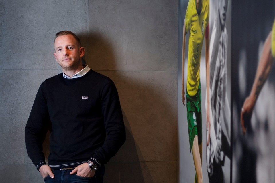 Sjoerd Ars in de catacomben van het Fortuna-stadion. 