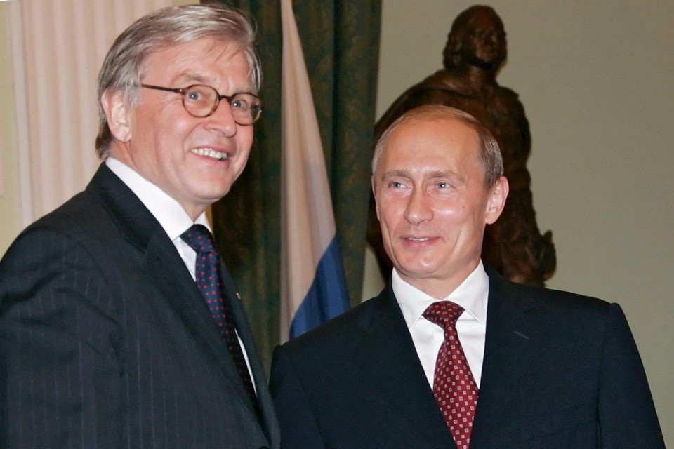 René van der Linden (l.) tijdens een ontmoeting met Vladimir Poetin in 2006. 