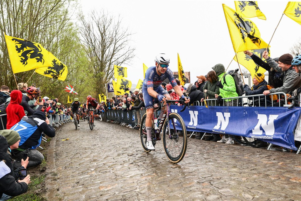 Gianni Vermeersch tijdens de Ronde van Vlaanderen.