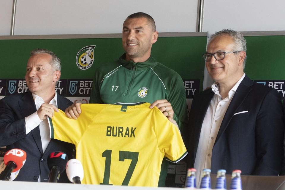 Burak Yilmaz werd al vroeg in deze transferperiode gehaald door Fortuna Sittard. 