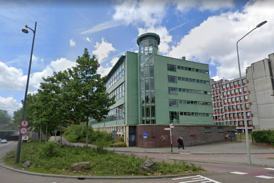 Het oude hoofdkantoor van de Oranje Nassaumijnen in Heerlen leverde al zeven ton aan huur op toen het voor minder dan een half miljoen werd verkocht. 