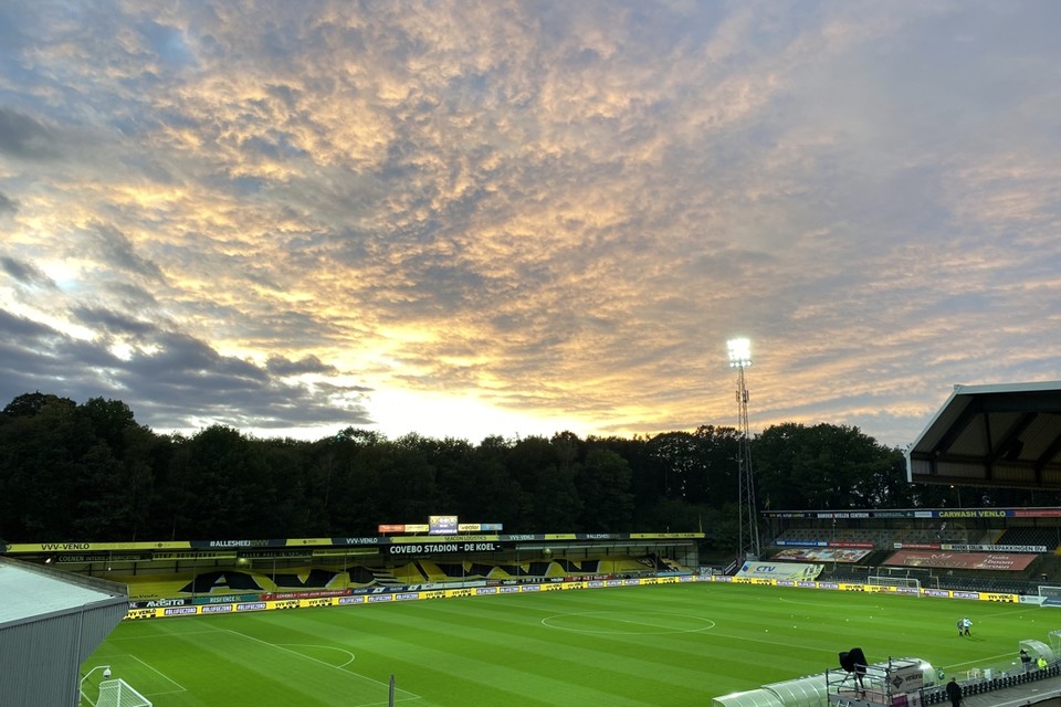 VVV-stadion De Koel. 