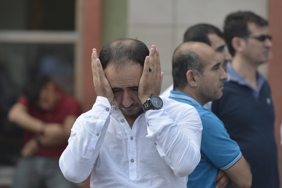 Veel verdriet na de bloedige aanslagen in Istanbul