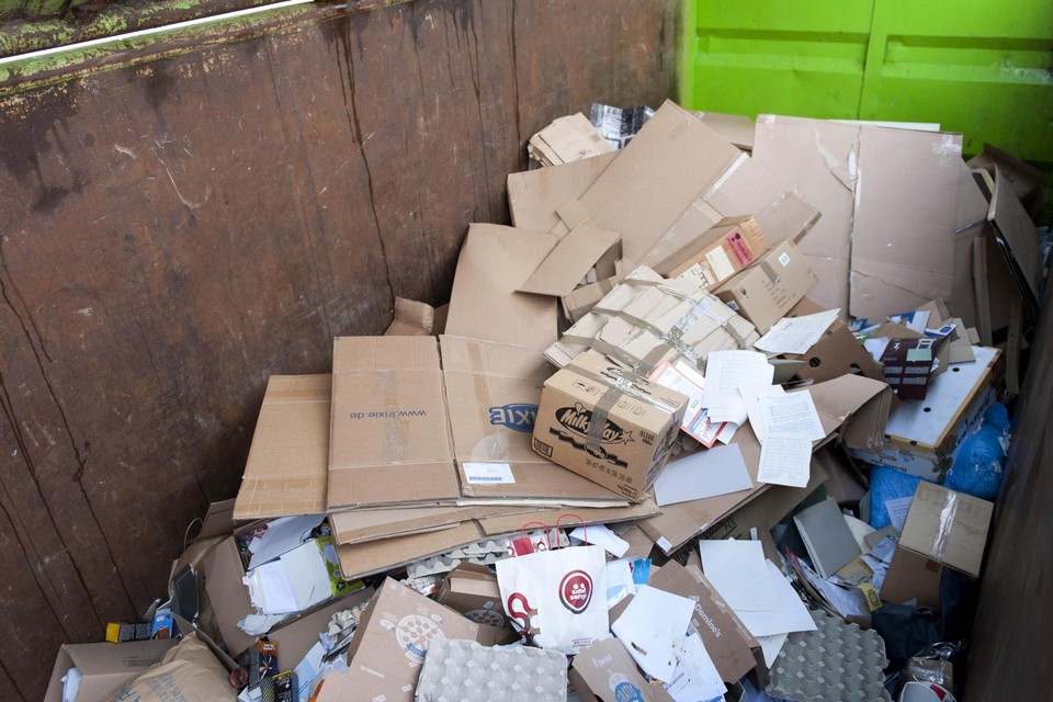 Als het aan de gemeente Venray ligt, worden de containers waar oud papier gebracht kan worden afgeschaft.