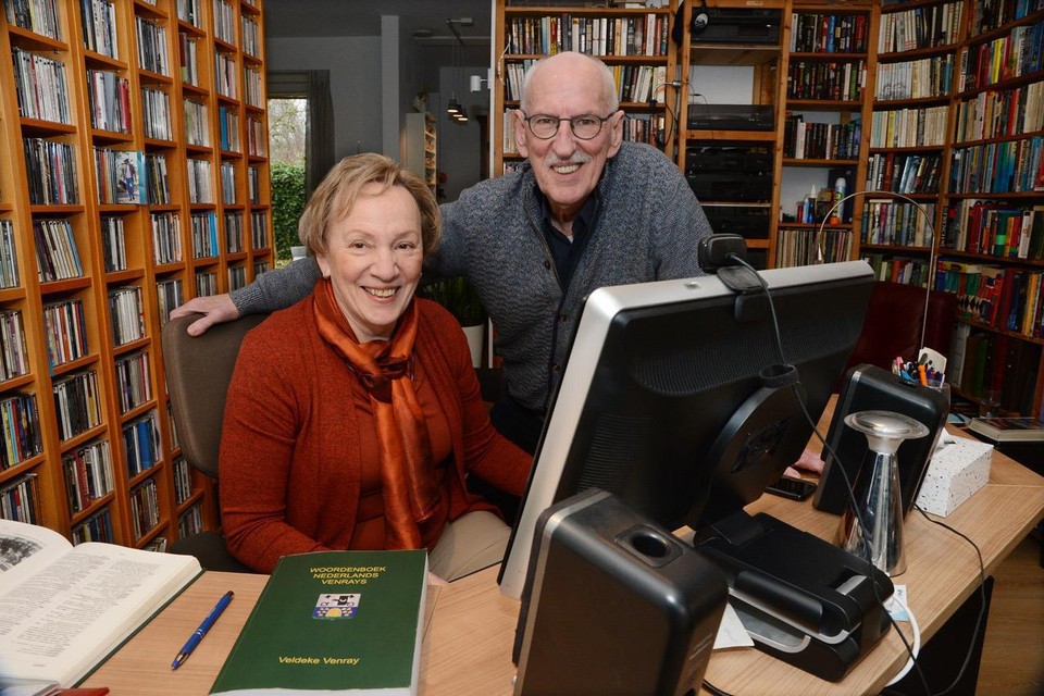 Mariel en haar man Ger van den Munckhof werkten jaren aan het nieuwe woordenboek.