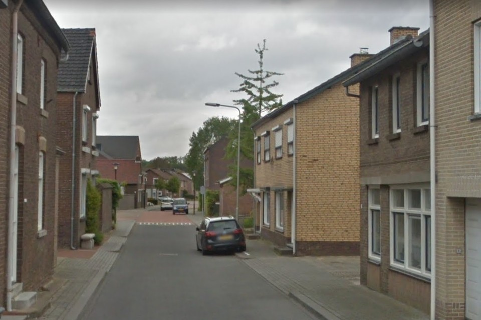 De Kerkstraat in Meers. 