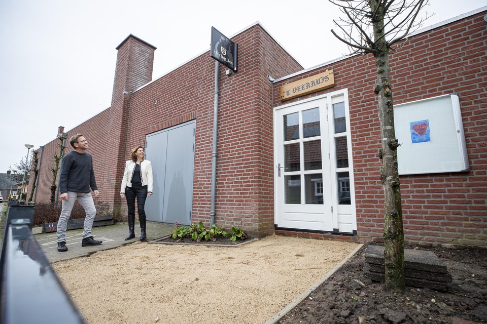 Patrick en Bianca Tabak kochten in 2019 café en zaal ’t Veerhuis. 