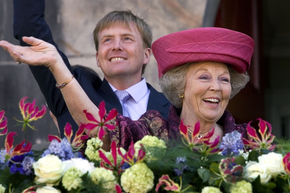 Prinses Beatrix en koning Willem-Alexander.