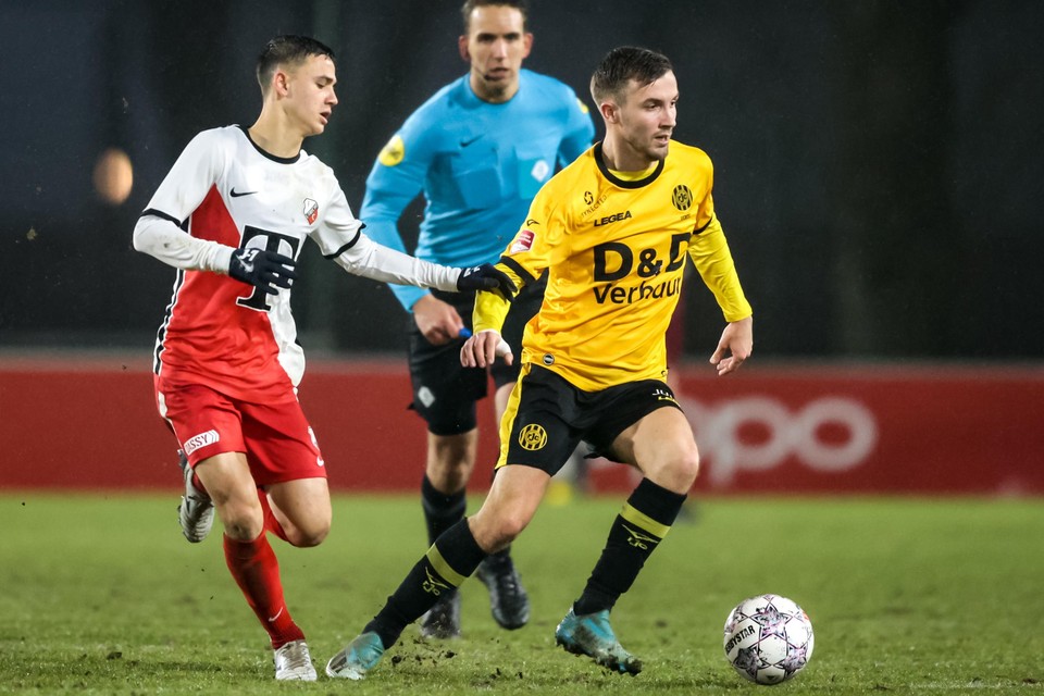 Dylan Vente was tegen Jong FC Utrecht twee keer trefzeker.