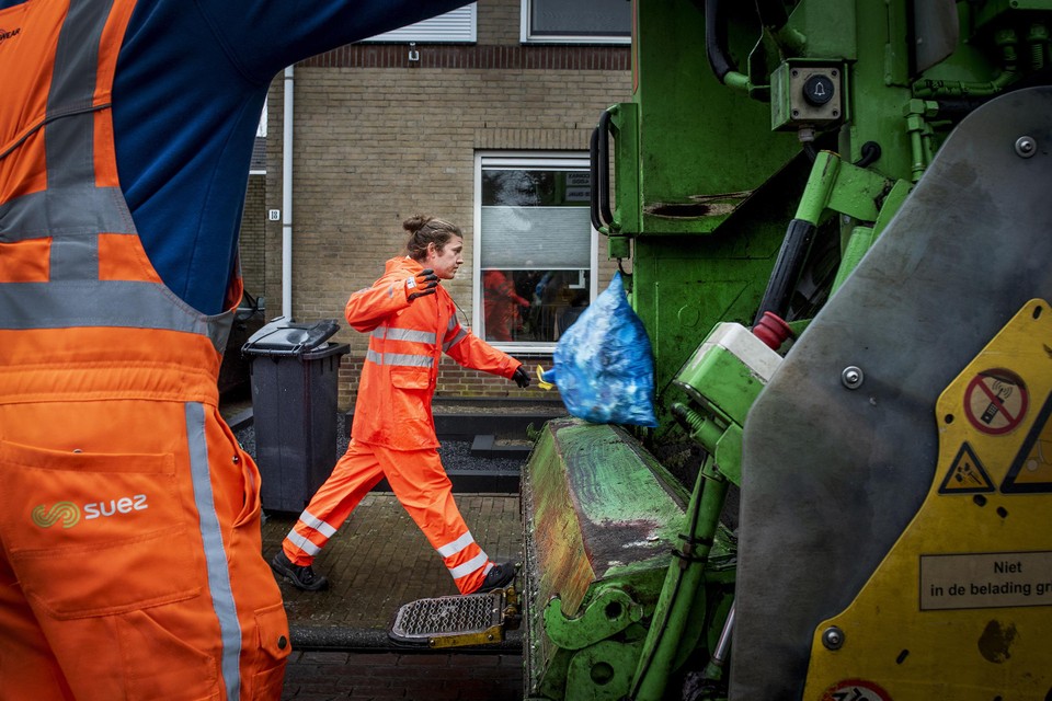 Het bedrijf RWE wil onder meer huishoudelijk afval uit Limburg op bedrijventerrein Zevenellen in Buggenum gaan verwerken.  
