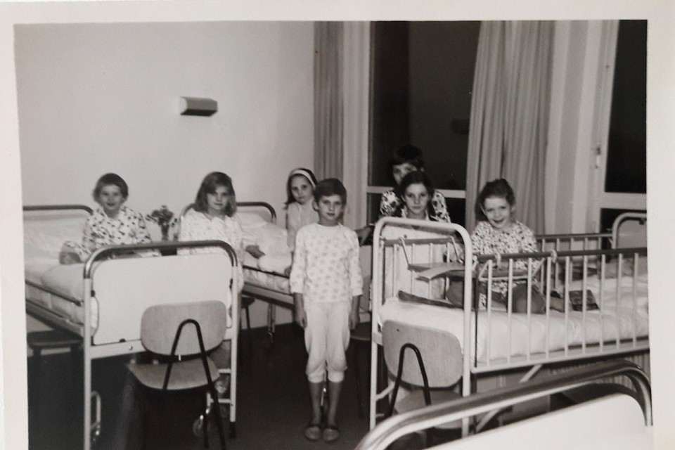 In april 1965 verbleef ik enkele weken als zestienjarige in dit ziekenhuis. Piet Gommans