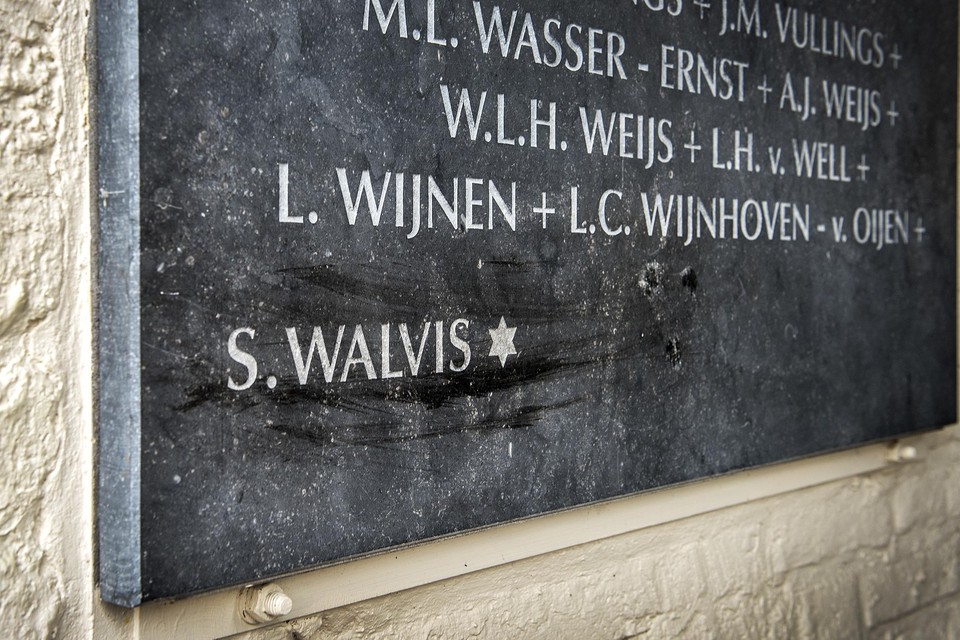 Aan de namenlijst in het oorlogsmonument op het oude kerkhof van Horst is in 2018 de naam van Salomon Walvis toegevoegd.