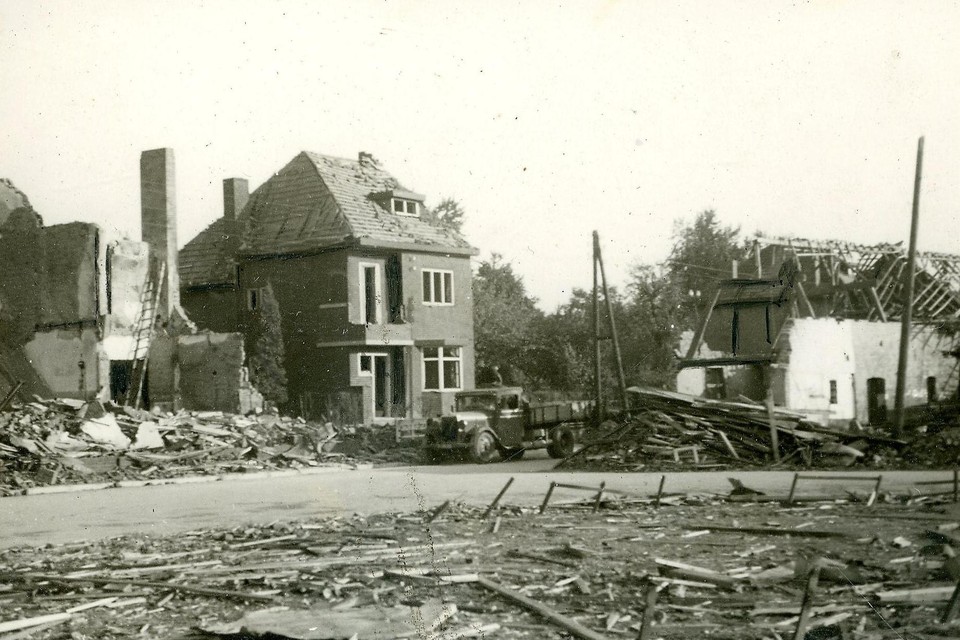 De zwaarste ramp die Geleen ooit trof, het bombardement in 1942. 