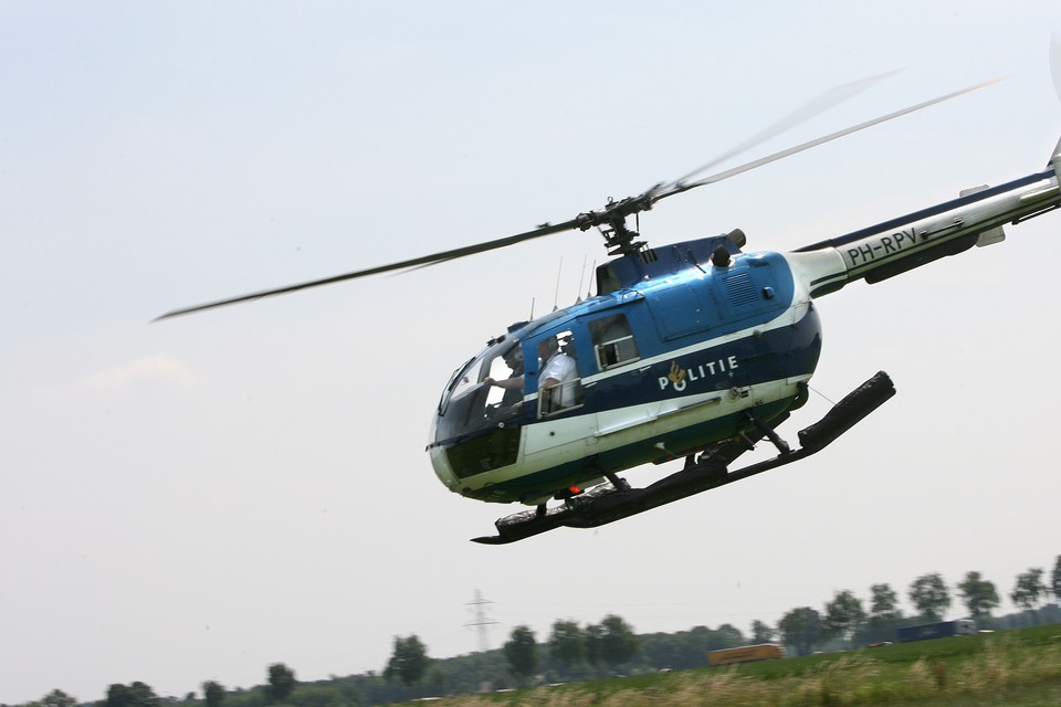 Bij de achtervolging in Goch werd een Nederlandse politiehelikopter ingezet 