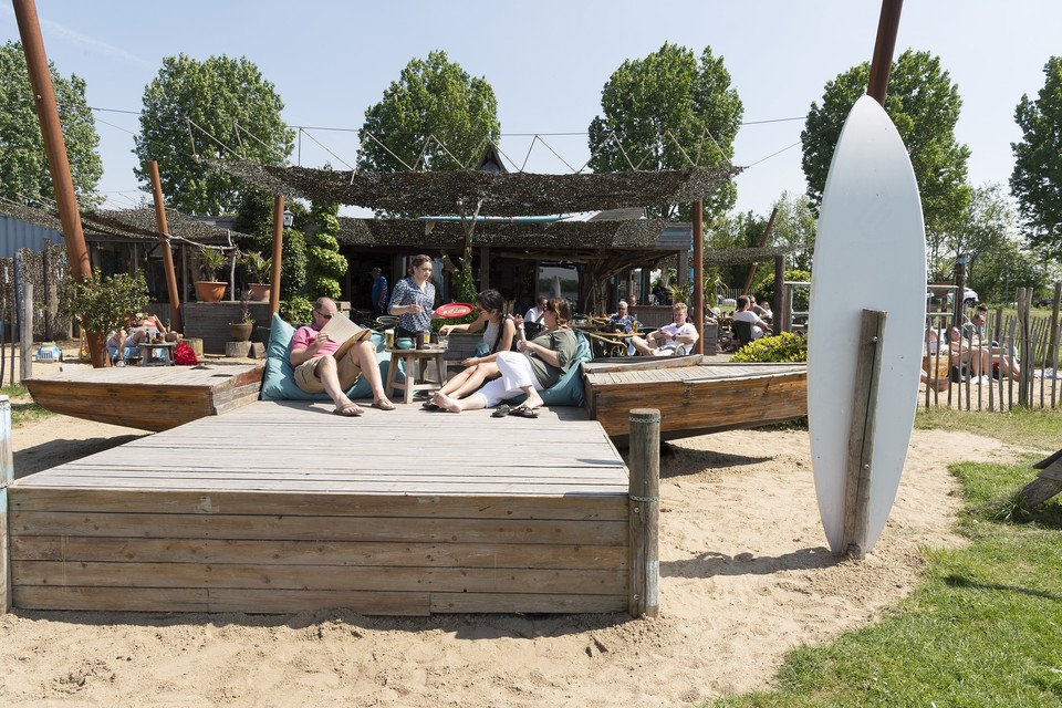 Beachclub Koers Zuid in Roermond. 