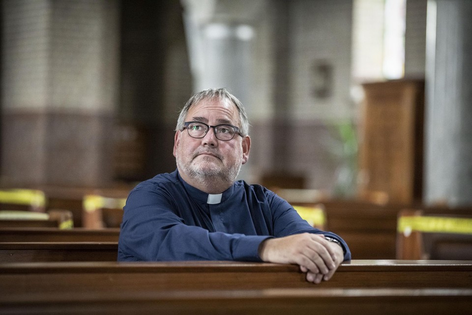 Pastoor Constantijn Dieteren: verantwoordelijk voor alle acht de parochies in de gemeente Valkenburg.