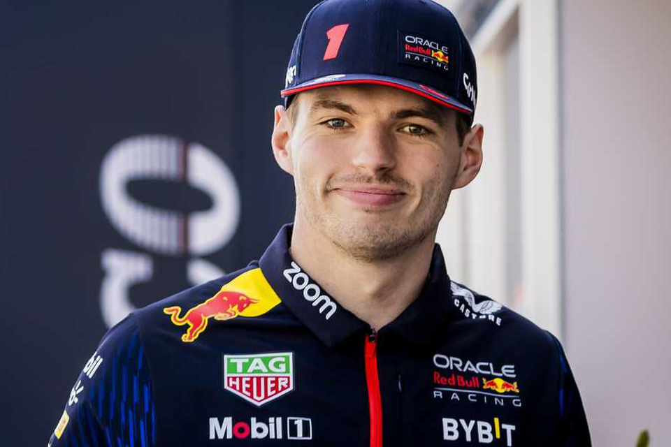 Max Verstappen voorafgaand aan de eerste training.