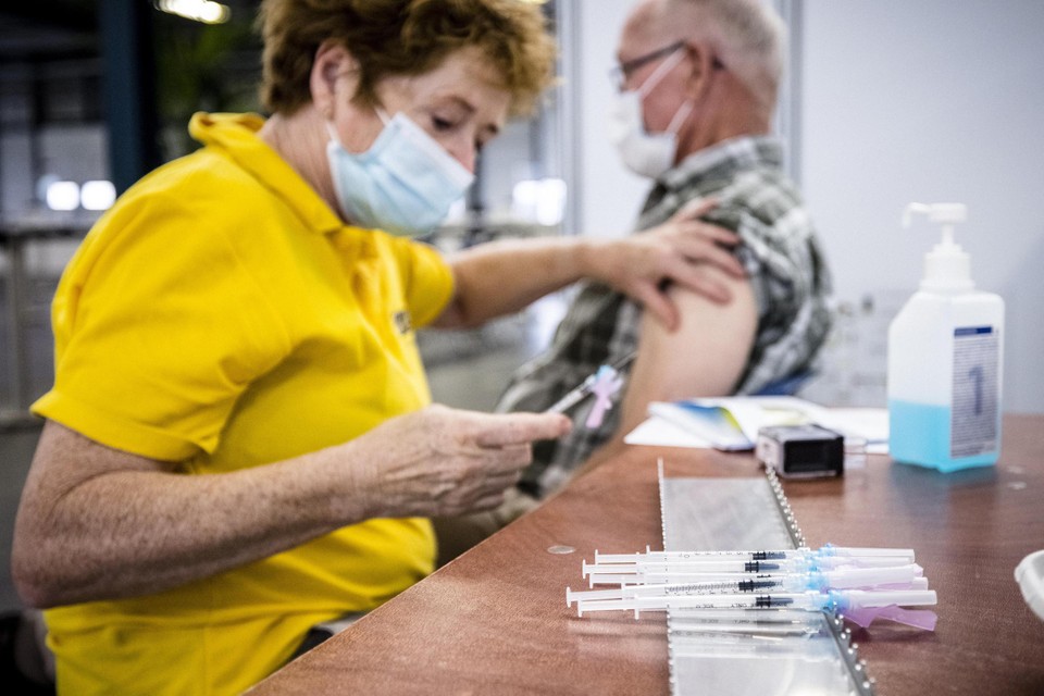 Er wordt in Nederland een nieuwe vaccinatiecampagne voor de herfst voorbereid. 