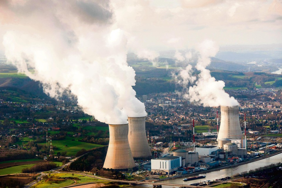 De kerncentrale Tihange. 
