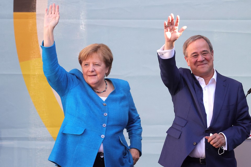 Merkel voert campagne voor Laschet: ‘stem voor stabiliteit’. 