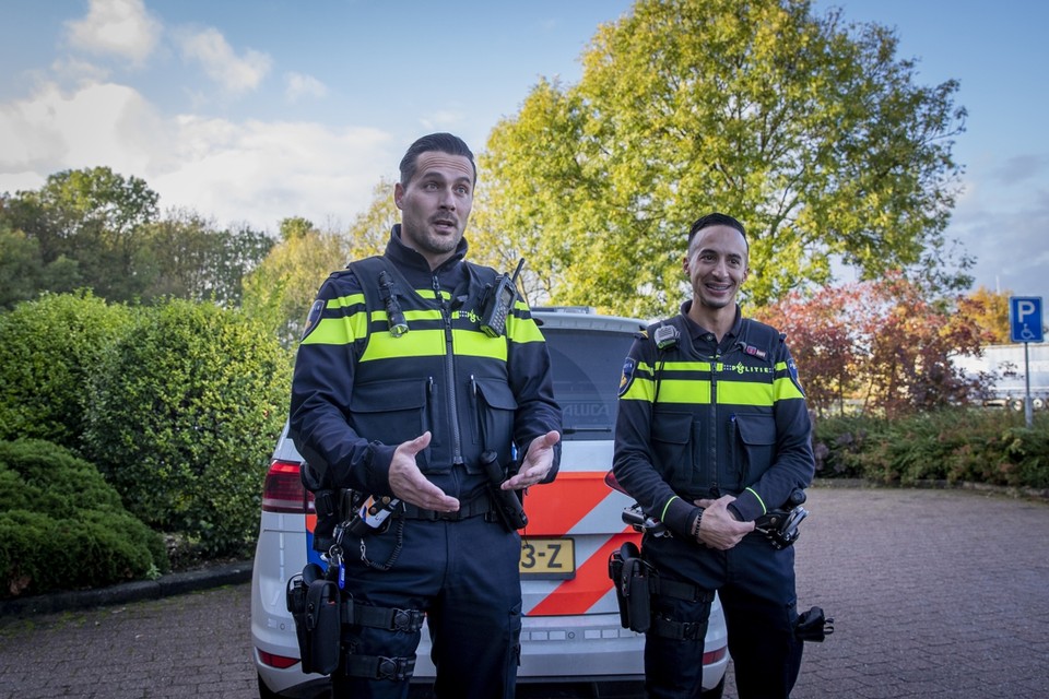 Jordy Dresen (links) en zijn collega Tarik Talhaoui. 