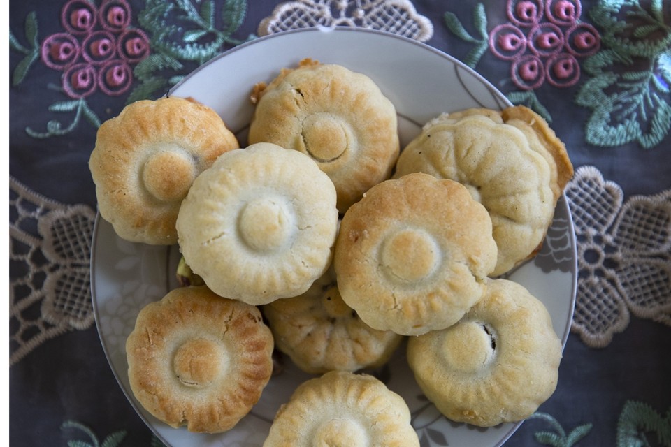 Maamoul, koekjes met noten- of dadelvulling, worden in Syrië met het Suikerfeest gegeten. 