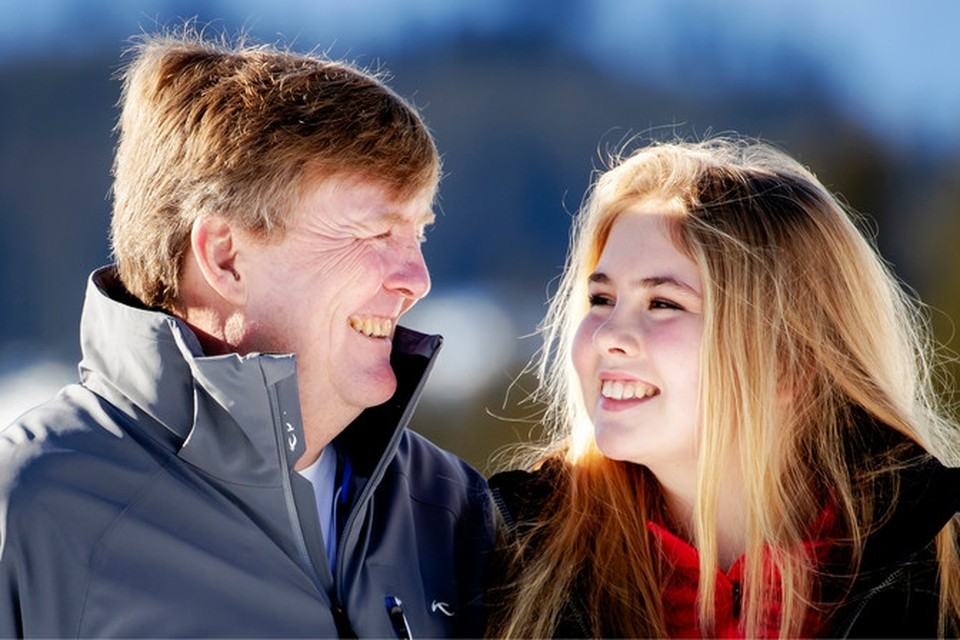 Koning Willem-Alexander en dochter prinses Amalia in Lech, vorig jaar. 