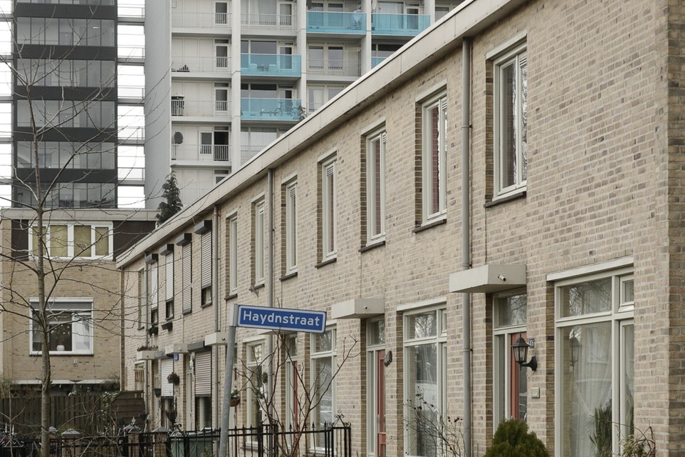 De Roermondse wijk Donderberg is een Limburgse wijk waar het gemiddeld inkomen per huishouden relatief laag is. 
