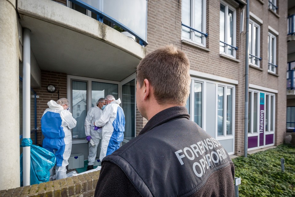 De woning aan de Ursulinenhof in Kerkrade waar de moord in 2015 heeft plaatsgevonden.  