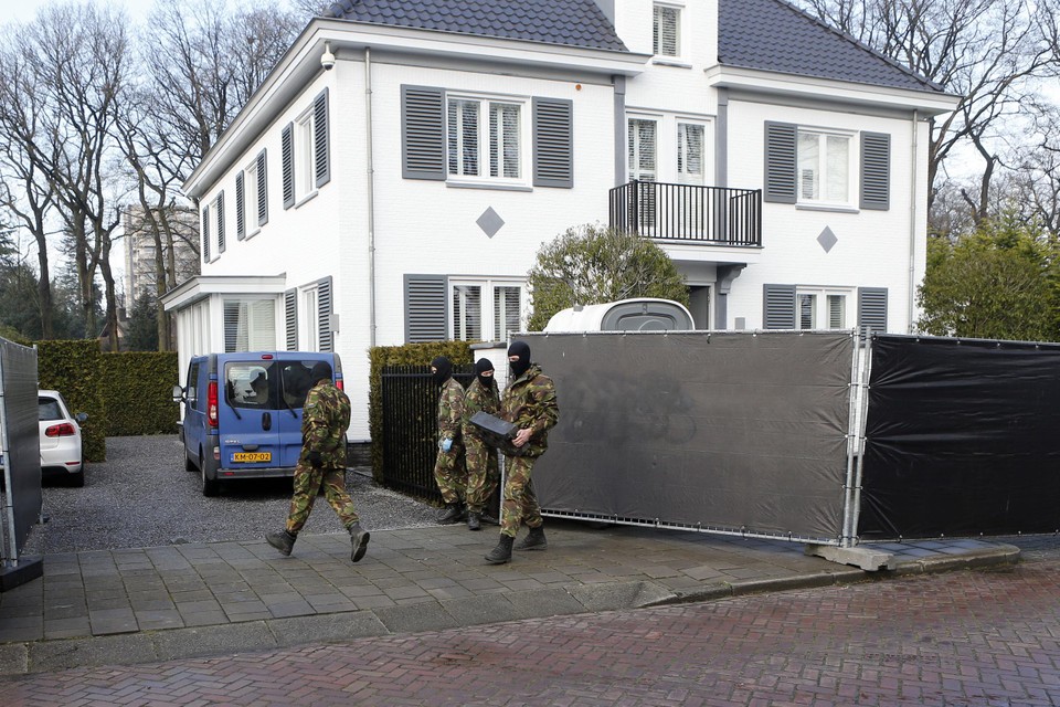 In februari 2016 werd binnengevallen in de villa van Sener Capkurt in Eindhoven. 
