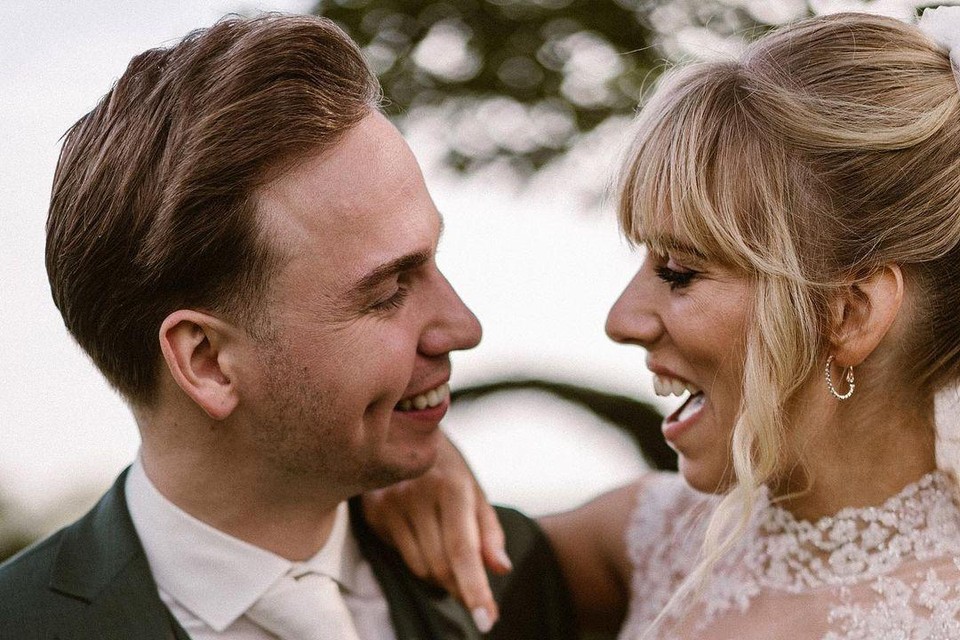 YouTubers Dylan Haegens en Marit Brugman zijn in verwachting van hun eerste kindje 