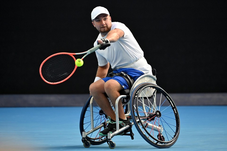 Rolstoeltennisser Sam Schröder uit Ospel heeft zijn titel op de Australian Open geprolongeerd.