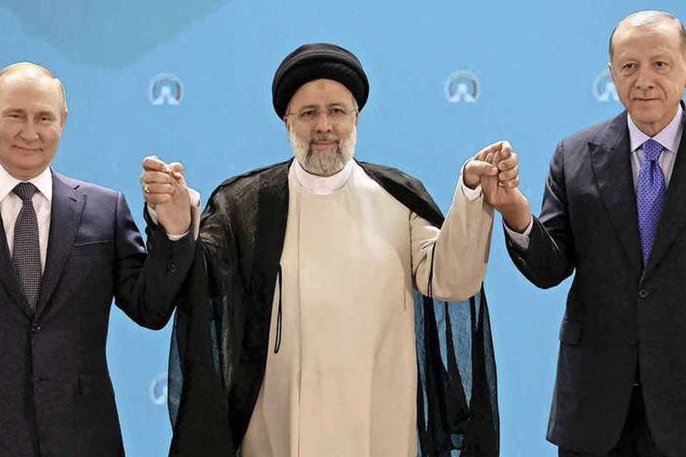 Poetin, de Iraanse president Raisi en Erdogan tijdens een top eerder dit jaar. 