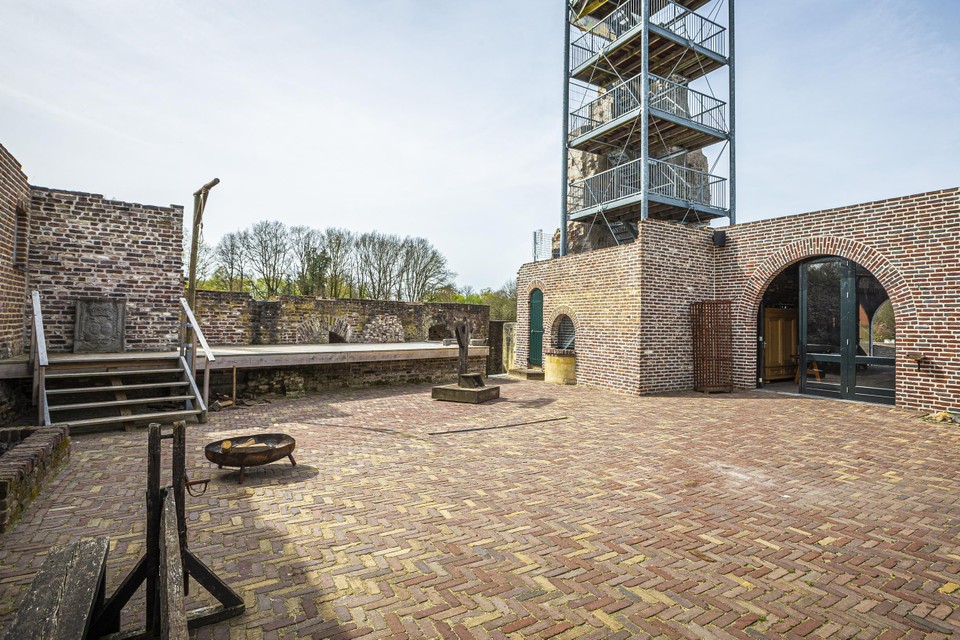 De kasteelruine in Horst is de afgelopen jaren al flink gerestaureerd en aangepast voor recreatief gebruik. 