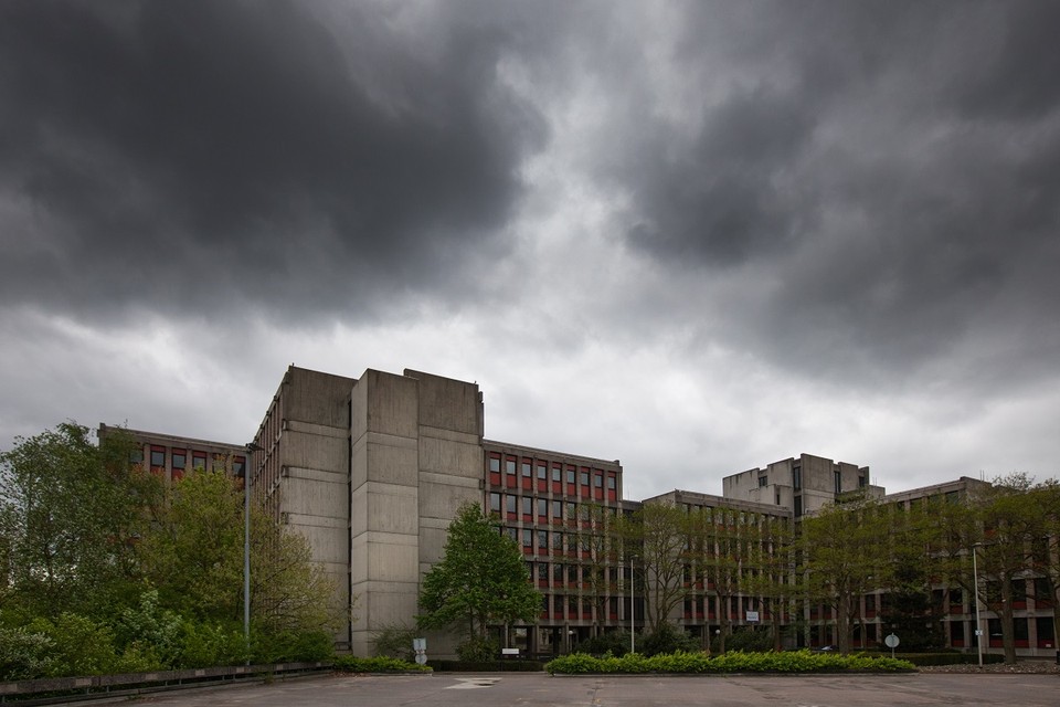 Het voormalige CBS-gebouw in Heerlen.