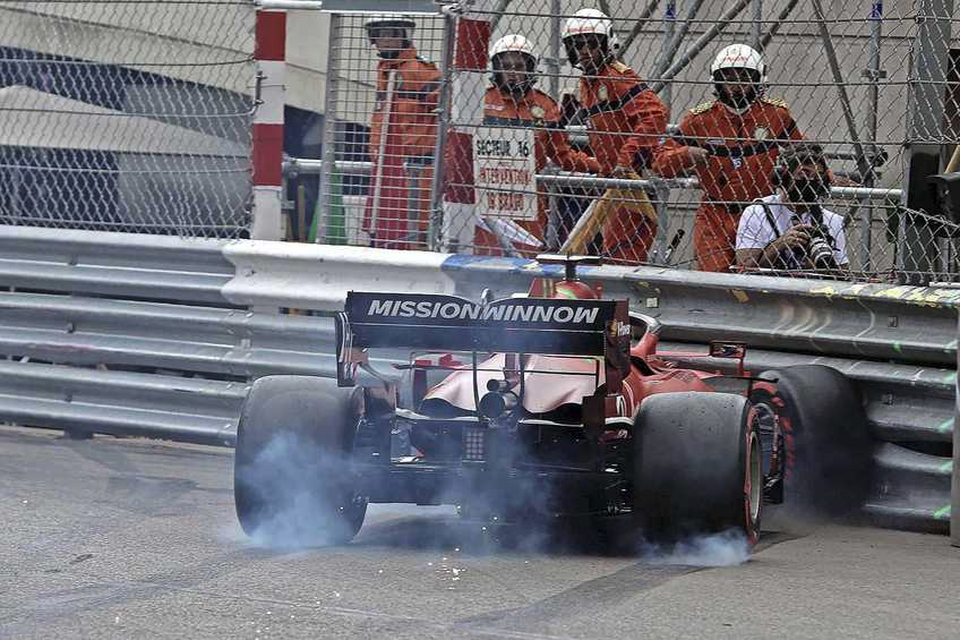 Leclerc parkeerde zijn bolide tijdens de kwalificatie in de muur. 