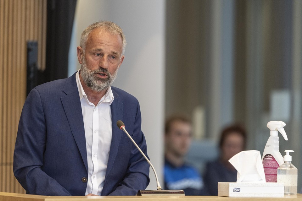 Oud-burgemeester van Weert Jos Heijmans tijdens de raadsvergadering van juni twee jaar geleden.  