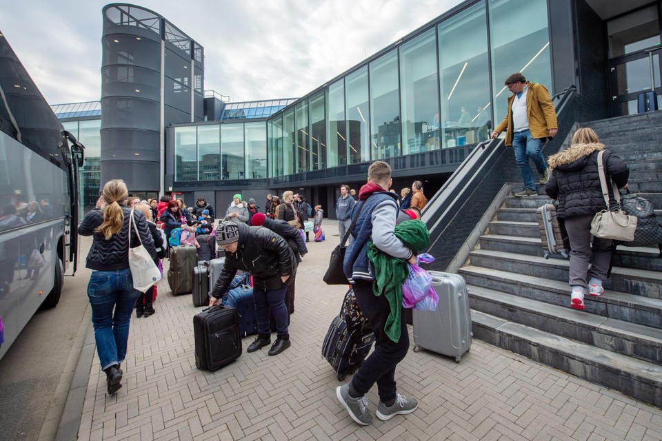 Oekraïense  vluchtelingen arriveren bij het MECC in Maastricht. 