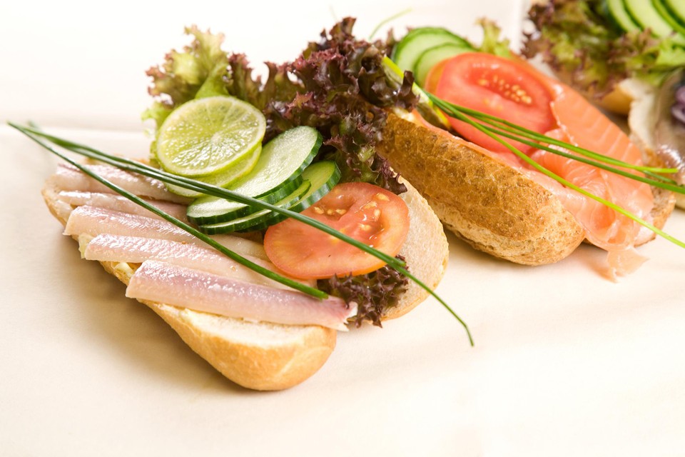 In de soep, op een broodje of toastje, er zijn oneindig veel bereidingen voor paling. 