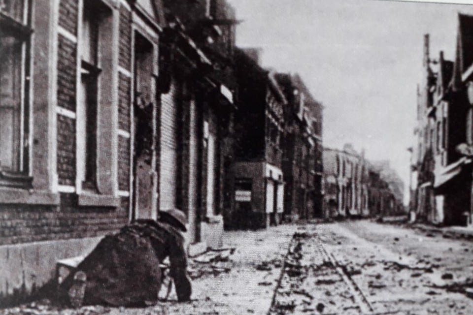 Straatgevechten in de Pontanusstraat in 1944 