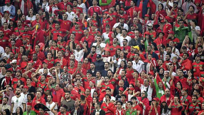 Marokkaanse supporters waren in grote getale aanwezig in het in het Al Bayt-stadion. 