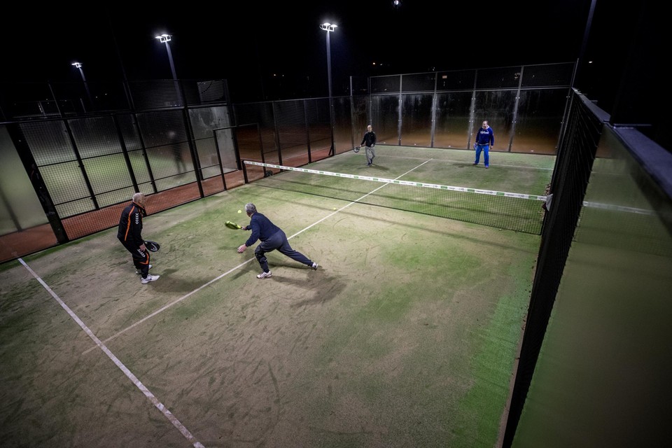 Tennisclub Kimbria heeft Padelbanen op sportcomplex Jekerdal in Maastricht . 