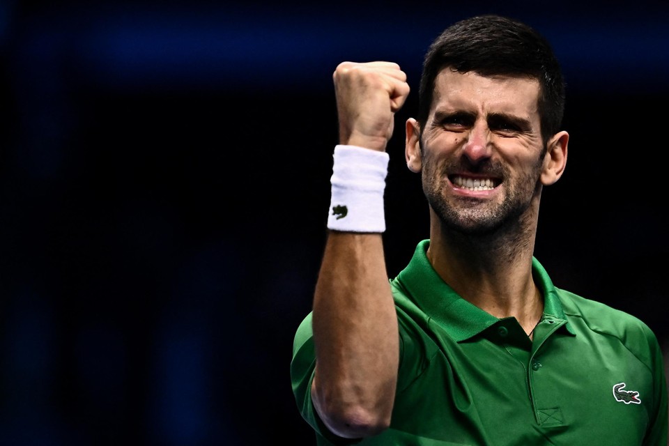 Novak Djokovic is al zeker van een plek bij de laatste vier van de ATP Finals. 
