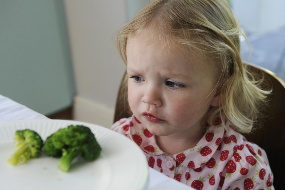 Broccoli op het bord kan op veel beteuterde gezichten rekenen.