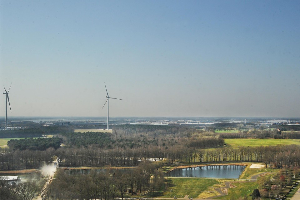 Op Windpark Venlo staan acht windturbines waarin inwoners kunnen deelnemen. Volgens GroenLinks is dit een goed voorbeeld voor een gemeentelijk energiebedrijf.