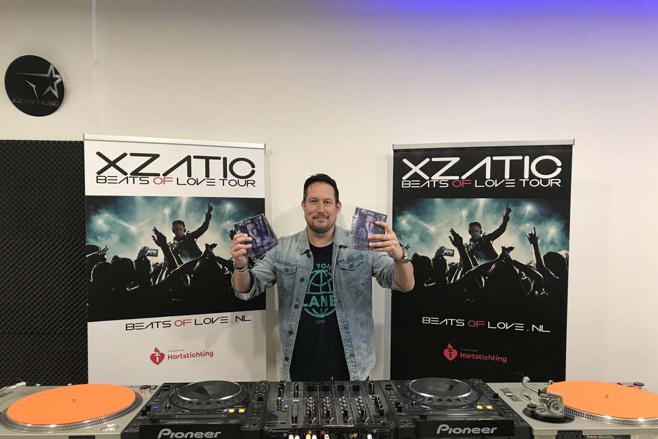 De Geleense DJ Xzatic zet zich in voor de Hart­stichting 