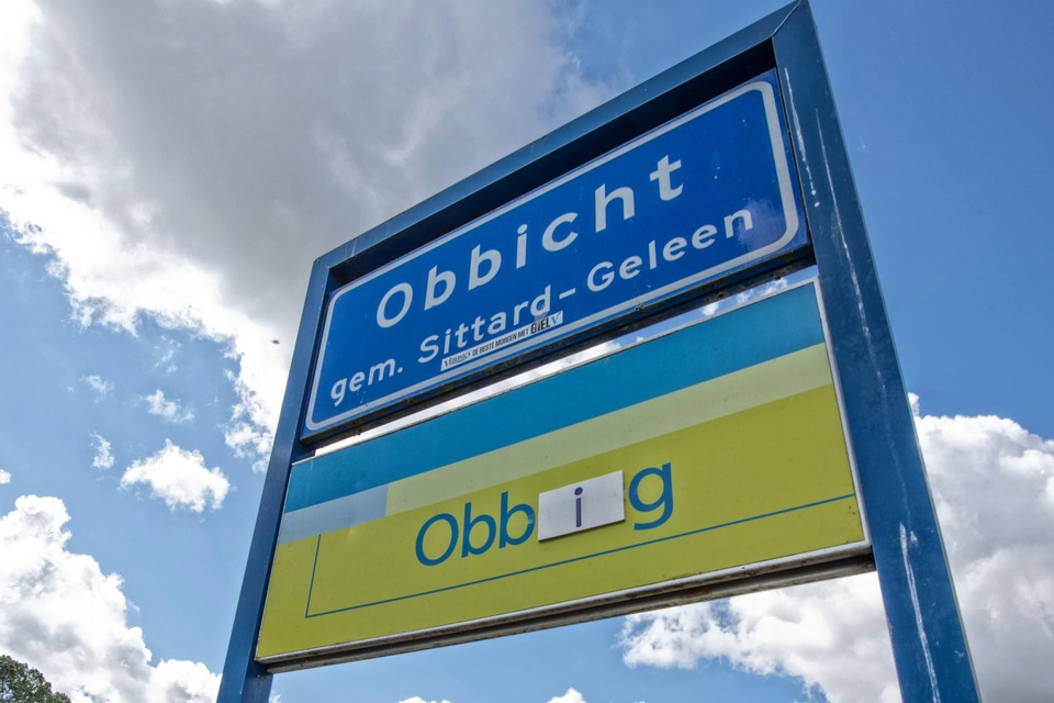 De gemeente Sittard-Geleen gebruikt al langer tweetalige plaatsnaamborden. 