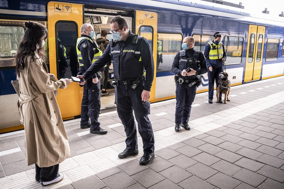 De beveiligers die meereizen op het traject Weert-Eindhoven.