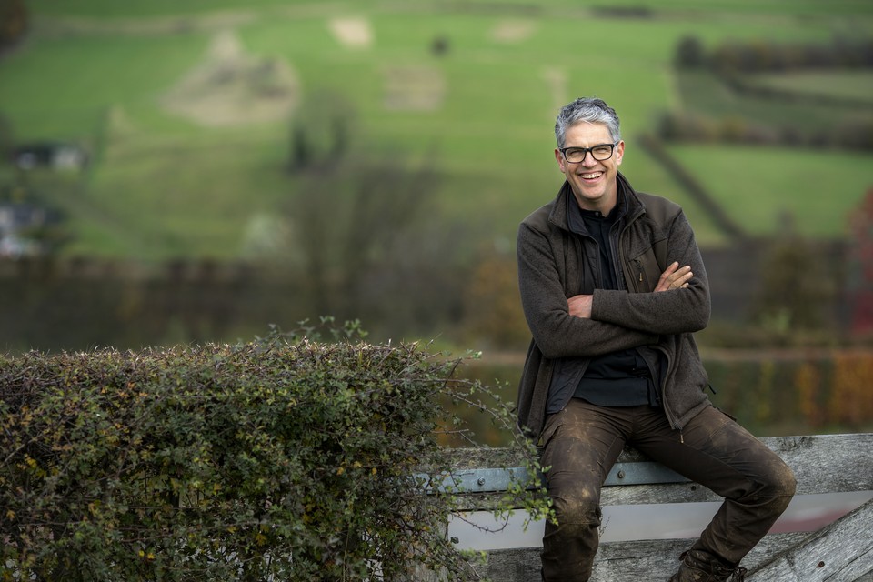 Over een paar jaar hoopt André Leclerq van de Eyserhalte in Eys naast Franse en Italiaanse exemplaren ook truffels van eigen bodem aan te kunnen bieden.   